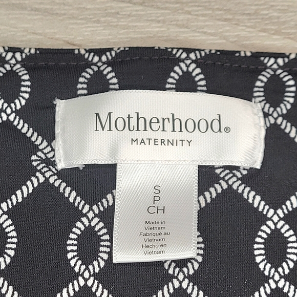 Motherhood Maternity Size Small Faux Wrap Dress Black Chain Knee Length Stretch - Picture 8 of 11